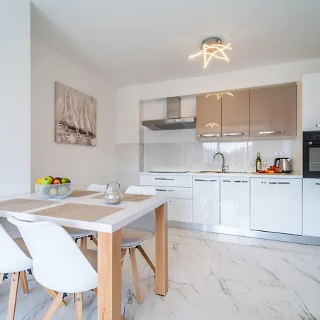 Διαμέρισμα Maris *